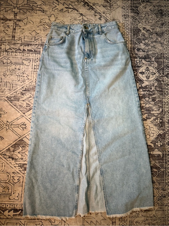 Pilcro Dresses & Skirts - Pilcro by Anthropologie the Madi front Slit Denim Maxi Skirt Size 8 raw hem